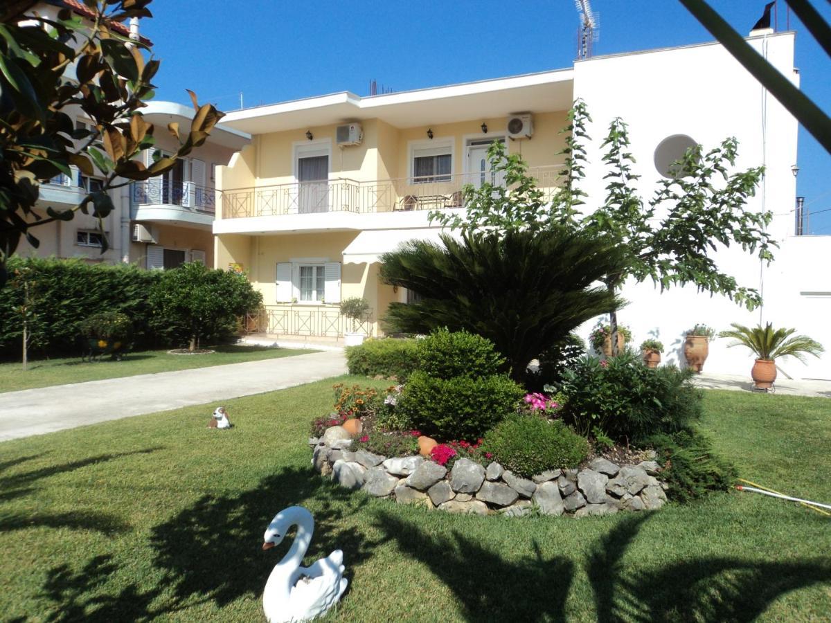 פלטאריה Alexandra' S Apartments מראה חיצוני תמונה