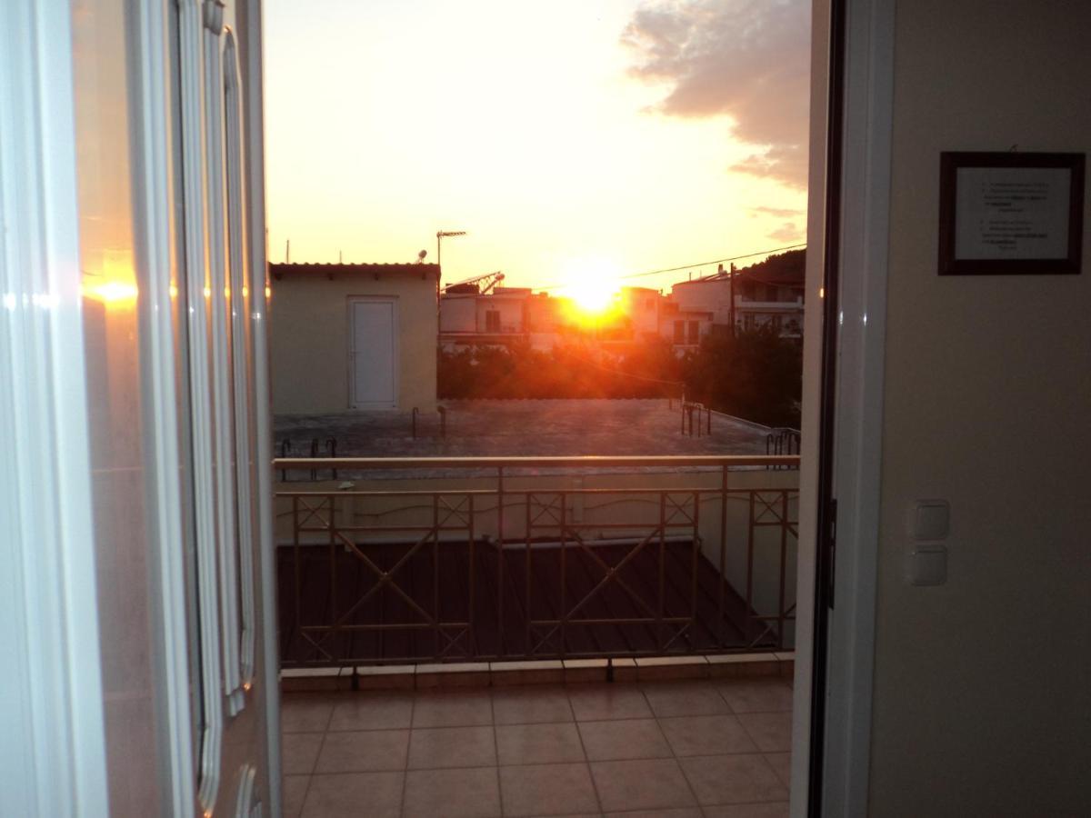 פלטאריה Alexandra' S Apartments מראה חיצוני תמונה