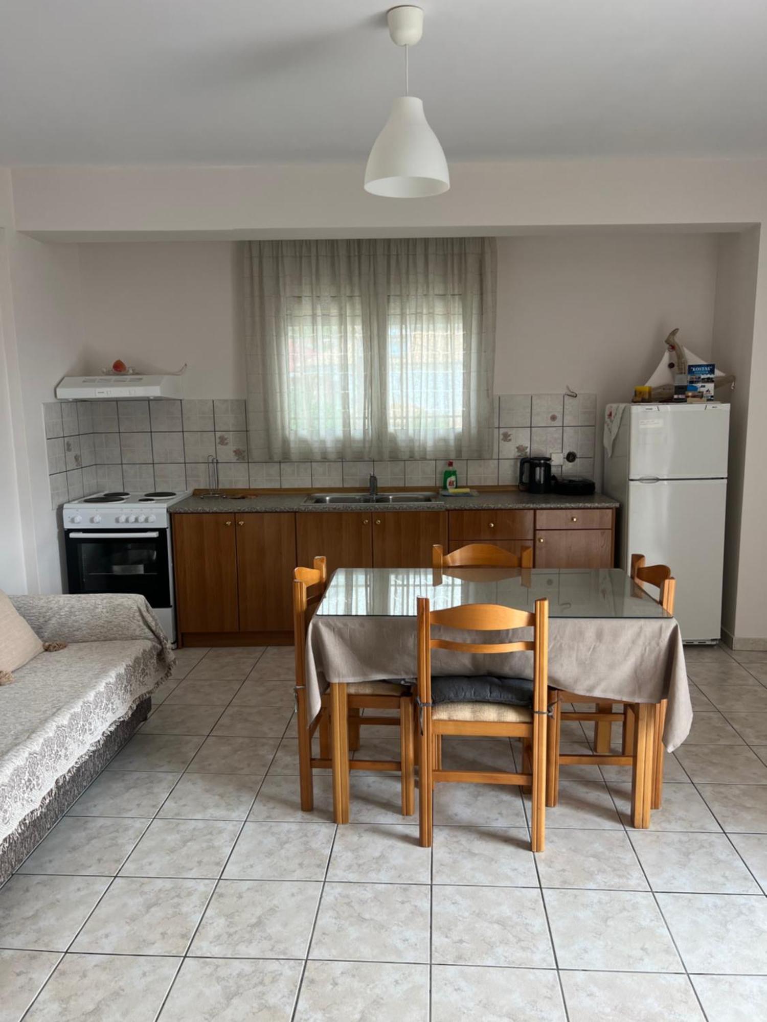 פלטאריה Alexandra' S Apartments מראה חיצוני תמונה