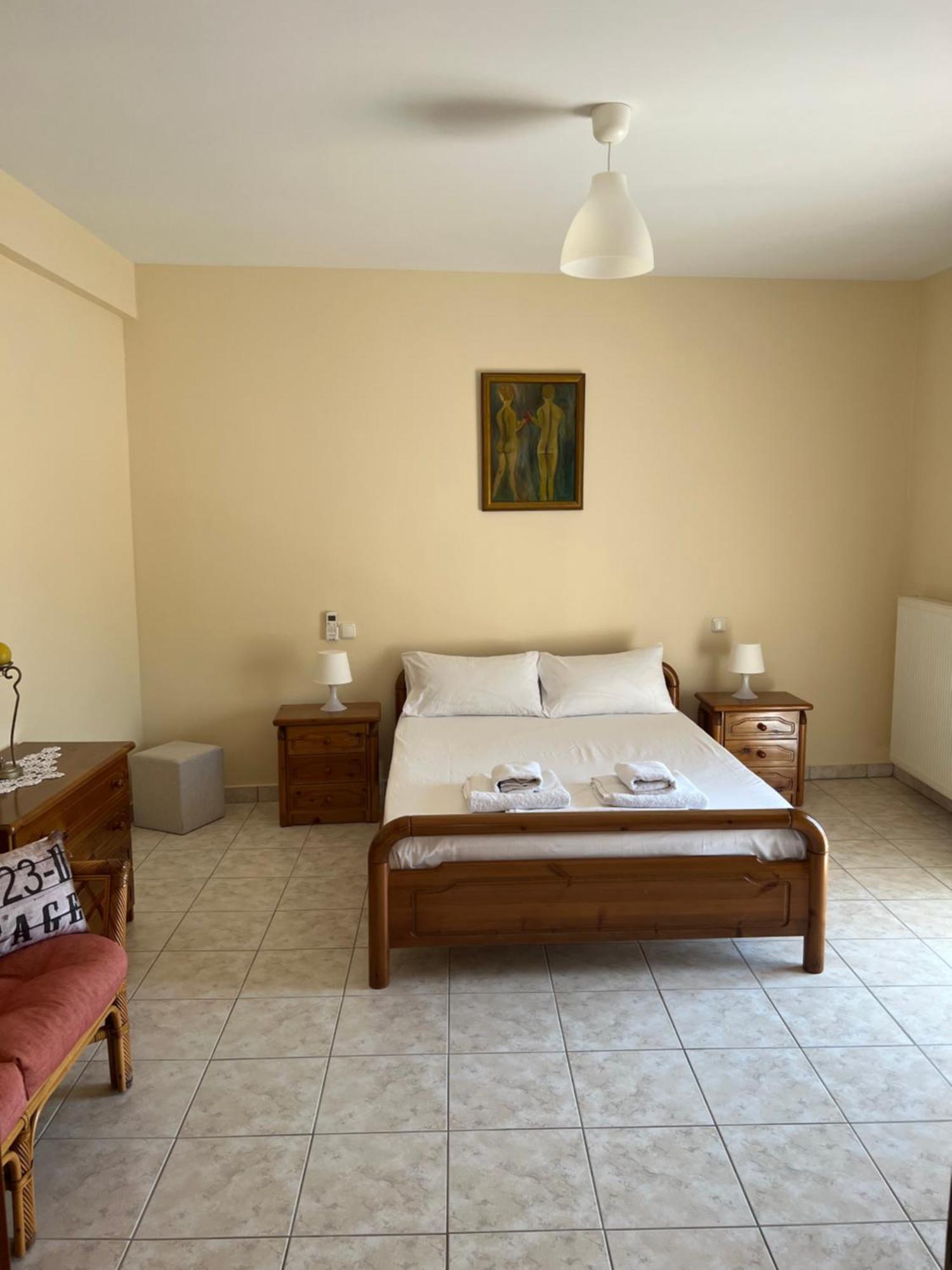 פלטאריה Alexandra' S Apartments מראה חיצוני תמונה